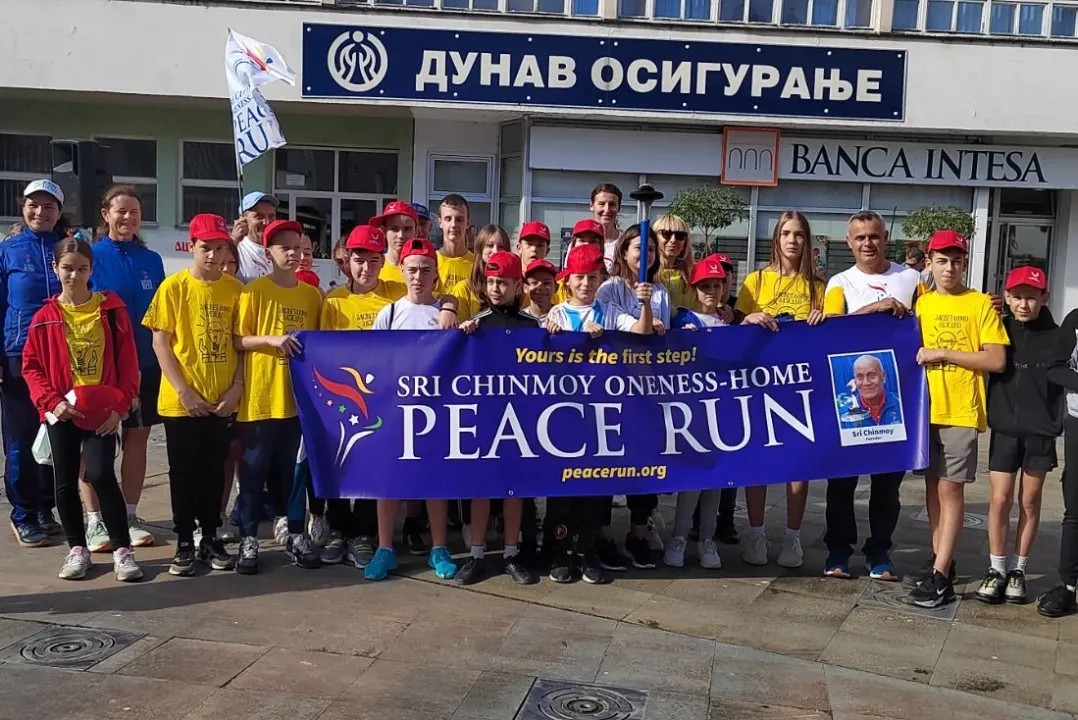 Вождовци трчали за мир и школу