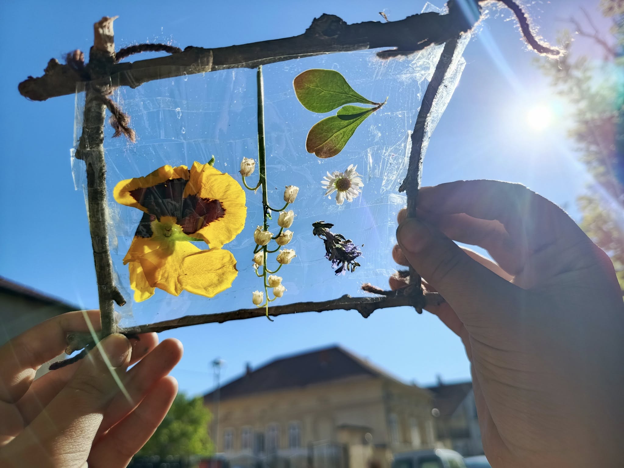 Пролећна ликовна чаролија